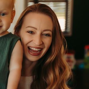 Meet your Posher, Monica